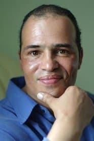 西蒙·巴斯特菲尔德