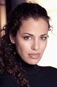 雅典娜·卡尔卡尼斯